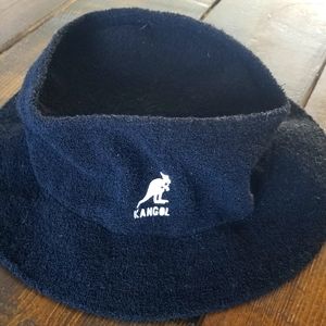 KANGOL BUCKET HAT